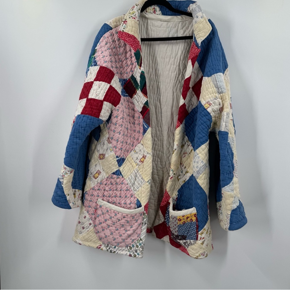 The Vintage Social Club Patchwork Antique Quilted Women's Jacket Size M/L